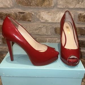 Guess brand 'Rosalie4' Dark Red Patent Faux Leather Peeptoe Heels pumps 6